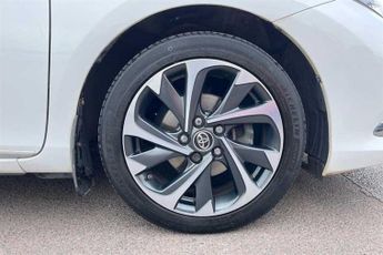 TOYOTA AURIS 1.8 VVT-h Design Hatchback 5dr Petrol Hybrid CVT Euro 6 (s/s) (1