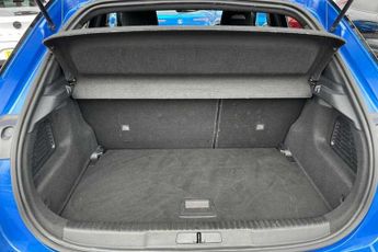 VAUXHALL MOKKA Electric 50kWh Ultimate SUV 5dr Electric Auto (136 ps)
