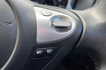 NISSAN JUKE 1.6 Tekna SUV 5dr Petrol XTRON Euro 6 (117 ps)