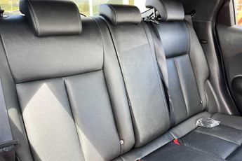 NISSAN JUKE 1.6 Tekna SUV 5dr Petrol XTRON Euro 6 (117 ps)