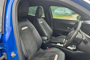 VAUXHALL MOKKA Electric 50kWh Ultimate SUV 5dr Electric Auto (136 ps)