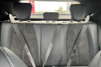 VAUXHALL MOKKA Electric 50kWh Ultimate SUV 5dr Electric Auto (136 ps)