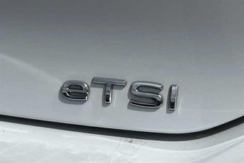 VOLKSWAGEN GOLF 1.5 eTSI MHEV R-Line Hatchback 5dr Petrol Hybrid DSG Euro 6 (s/s