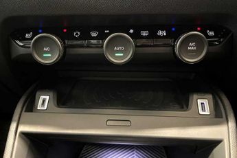 CITROEN E-C4 50kWh Shine Plus Hatchback 5dr Electric Auto (7.4kW Charger) (13