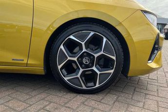 VAUXHALL ASTRA 1.2 Turbo Ultimate Hatchback 5dr Petrol Auto Euro 6 (s/s) (130 p