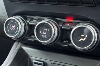 RENAULT ZOE R135 EV50 52kWh GT Line + Hatchback 5dr Electric Auto (Rapid Cha