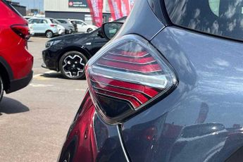 RENAULT ZOE R135 EV50 52kWh GT Line + Hatchback 5dr Electric Auto (Rapid Cha