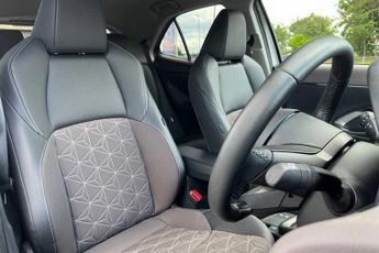 TOYOTA YARIS CROSS 1.5 VVT-h Excel SUV 5dr Petrol Hybrid E-CVT Euro 6 (s/s) (116 ps