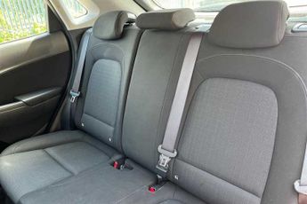 HYUNDAI KONA 1.6 h-GDi SE Connect SUV 5dr Petrol Hybrid DCT Euro 6 (s/s) (141