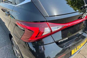 HYUNDAI i20 1.0 T-GDi Premium Hatchback 5dr Petrol DCT Euro 6 (s/s) (100 ps)