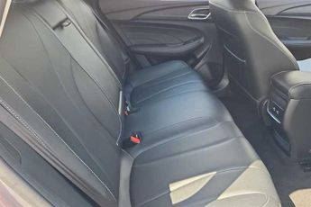 MG MG5 52.5kWh Exclusive Estate 5dr Electric Auto (156 ps)