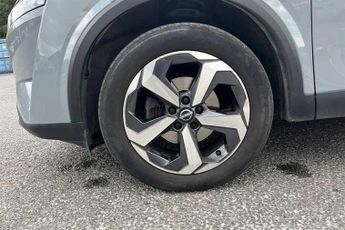 NISSAN QASHQAI 1.3 DIG-T MHEV N-Connecta SUV 5dr Petrol Hybrid XTRON Euro 6 (s/