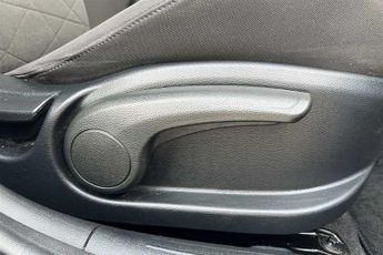 HYUNDAI BAYON 1.0 T-GDi MHEV Premium SUV 5dr Petrol Hybrid DCT Euro 6 (s/s) (1