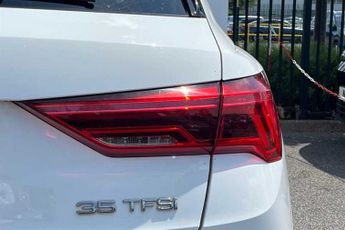 AUDI Q3 1.5 TFSI CoD 35 S line SUV 5dr Petrol S Tronic Euro 6 (s/s) (150
