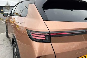 Vauxhall Grandland Electric 73kWh GS SUV 5dr Electric Auto (213 ps)