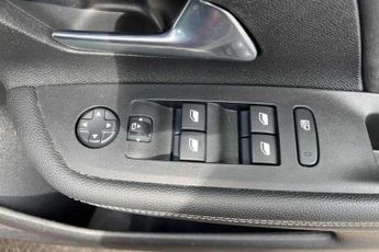 VAUXHALL MOKKA 1.2 Turbo Ultimate SUV 5dr Petrol Auto Euro 6 (s/s) (130 ps)