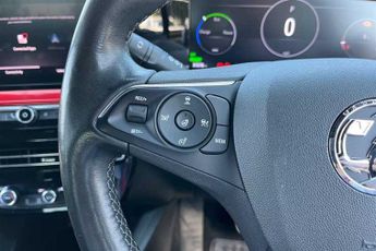VAUXHALL MOKKA Electric 50kWh SRi Premium SUV 5dr Electric Auto (136 ps)