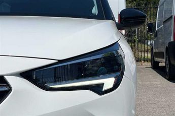 VAUXHALL Corsa Electric 50kWh Elite Premium Hatchback 5dr Electric Auto (136 ps)