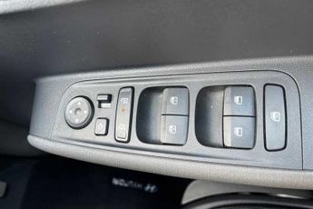 HYUNDAI INSTER Long Range 49kWh 02 SUV 5dr Electric Auto (115 ps)