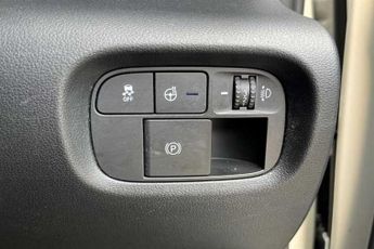 HYUNDAI INSTER Long Range 49kWh 02 SUV 5dr Electric Auto (115 ps)