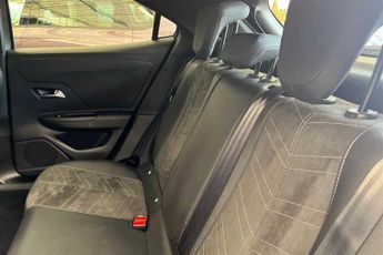 VAUXHALL MOKKA Electric 50kWh Ultimate SUV 5dr Electric Auto (136 ps)