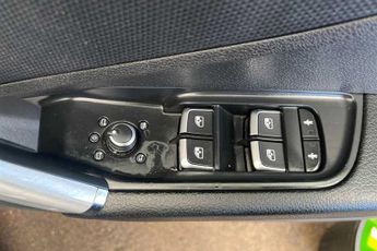 AUDI Q2 1.5 TFSI CoD 35 S line SUV 5dr Petrol S Tronic Euro 6 (s/s) (150