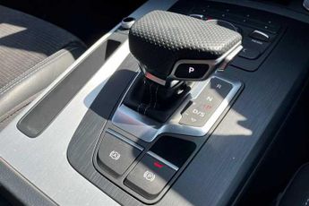 AUDI Q5 2.0 TDI 40 S line SUV 5dr Diesel S Tronic quattro Euro 6 (s/s) (
