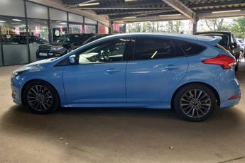 FORD FOCUS 1.5 TDCi ST-Line Hatchback 5dr Diesel Powershift Euro 6 (s/s) (1