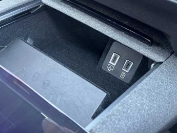 Vauxhall Grandland Electric 73kWh Ultimate SUV 5dr Electric Auto (213 ps)
