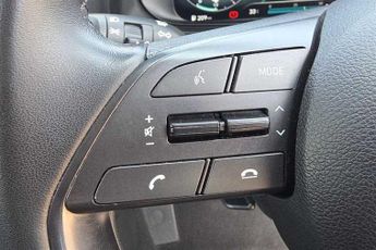 Hyundai BAYON 1.0 T-GDi MHEV SE Connect SUV 5dr Petrol Hybrid DCT Euro 6 (s/s)
