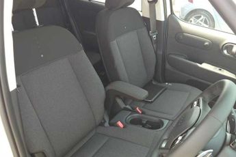 HYUNDAI INSTER Long Range 49kWh 02 SUV 5dr Electric Auto (115 ps)