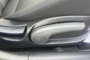 HYUNDAI i20 1.0 T-GDi Tech Line Hatchback 5dr Petrol DCT Euro 6 (s/s) (90 ps