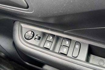 Vauxhall FRONTERA ELECTRIC 44kWh Design SUV 5dr Electric Auto (113 ps)