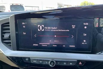 VAUXHALL MOKKA Electric 50kWh Ultimate SUV 5dr Electric Auto (136 ps)