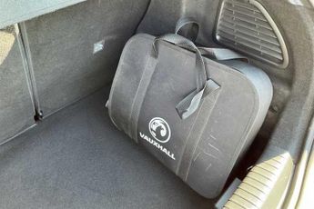 VAUXHALL MOKKA Electric 50kWh Ultimate SUV 5dr Electric Auto (136 ps)