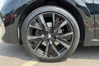 PEUGEOT 208 1.2 PureTech GT Hatchback 5dr Petrol EAT Euro 6 (s/s) (130 ps)
