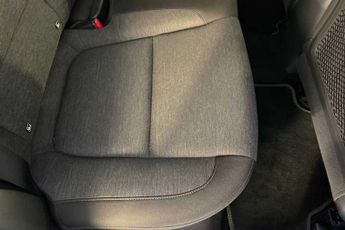 Hyundai KONA 64kWh Premium SUV 5dr Electric Auto (10.5kW Charger) (204 ps)