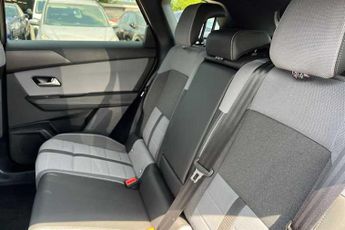 VAUXHALL GRANDLAND 1.2 GS SUV 5dr Petrol Hybrid e-DCT Euro 6 (s/s) (136 ps)