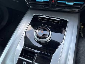 MG MG5 Trophy Long Range Automatic (156ps)