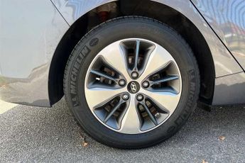 HYUNDAI IONIQ 1.6 h-GDi GPF 8.9kWh Premium Hatchback 5dr Petrol Plug-in Hybrid