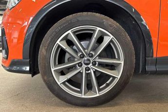 AUDI Q3 1.5 TFSI CoD 35 Black Edition SUV 5dr Petrol S Tronic Euro 6 (s/