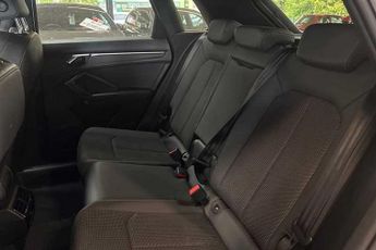 AUDI Q3 1.5 TFSI CoD 35 Black Edition SUV 5dr Petrol S Tronic Euro 6 (s/
