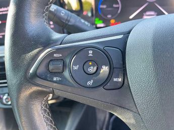 Vauxhall Mokka Electric Ultimate 50kWh Automatic (136ps)