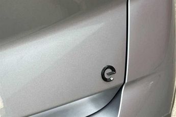 Vauxhall Mokka Electric 50kWh SRi Premium SUV 5dr Electric Auto (136 ps)
