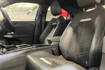 VAUXHALL MOKKA Electric 50kWh Ultimate SUV 5dr Electric Auto (136 ps)