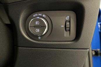 VAUXHALL MOKKA ELECTRIC 50kWh Ultimate SUV 5dr Electric Auto (136 ps)