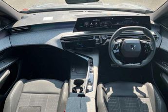 PEUGEOT E-3008 73kWh GT SUV 5dr Electric Auto (210 ps)
