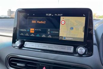 HYUNDAI KONA 64kWh Premium SUV 5dr Electric Auto (10.5kW Charger) (204 ps)