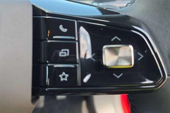 MG MG4 77kWh Trophy Extended Range Hatchback 5dr Electric Auto (245 ps)