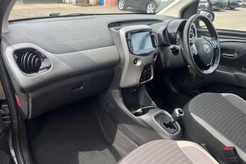 TOYOTA AYGO 1.0 VVT-i x-trend Funroof 5dr Petrol x-shift Euro 6 (71 ps)